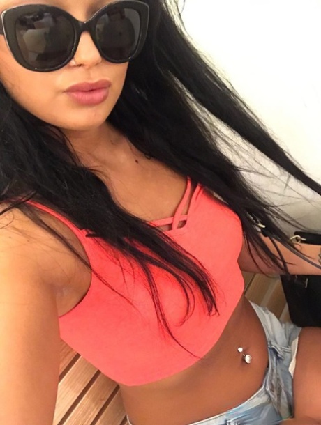 Haznedar Escort Kültürlü ve Bakımlı Bayan Bade